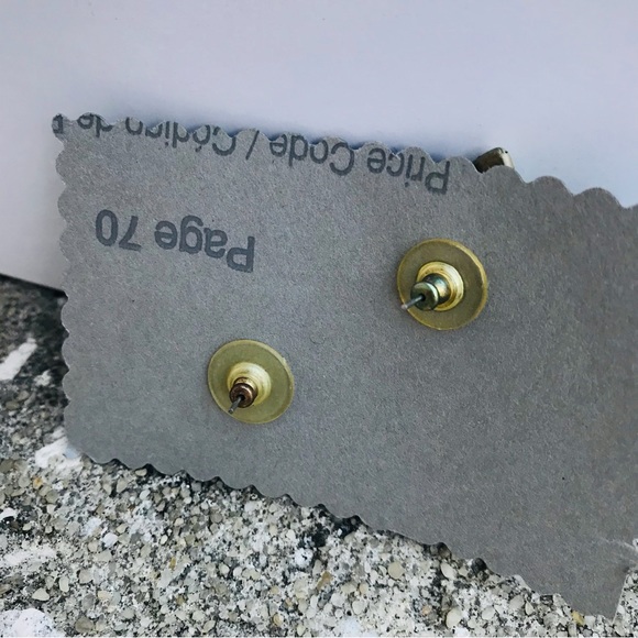 Vintage 80’s Gold Tone And Black Marbled Triangular Post 1.75 in Earrings - Picture 15 of 15